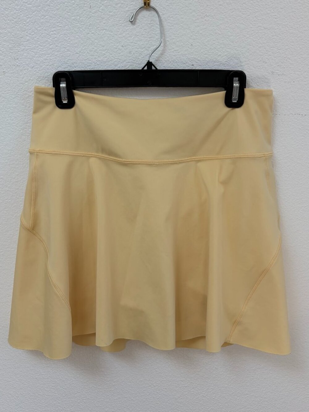 Athleta Ace Tennis Skort M Butter Yellow 15.5" Built-In Shorts